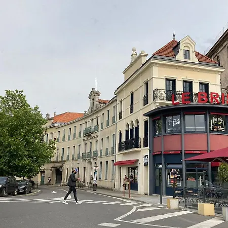 Le Bristol - Canal & Chenier, Proche Gare Apartman