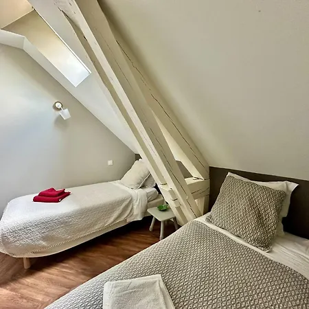 Le Bristol - Canal & Chenier, Proche Gare Apartment