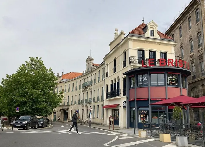 Le Bristol Canal & Chenier Canaldumidi Апартаменты