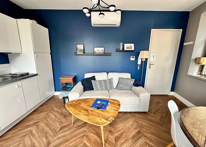 Apartman Le Bristol - Gites Canal & Chenier, Proche Gare *