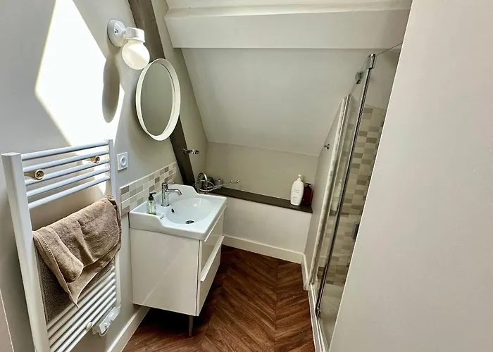 Le Bristol - Gites Canal & Chenier, Proche Gare Apartman